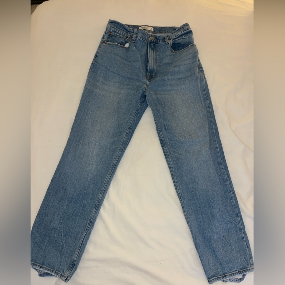 A&F Ultra High Rise Ankle Straight LONG